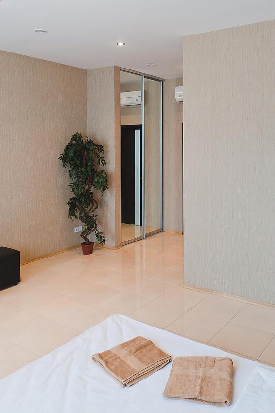 Hotel 8Th Mile Dnipro Exterior foto